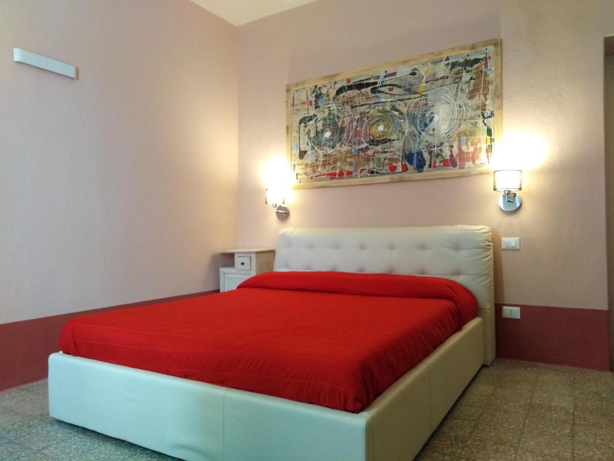 לינה וארוחת בוקר אורוסיי Casa Saba מראה חיצוני תמונה