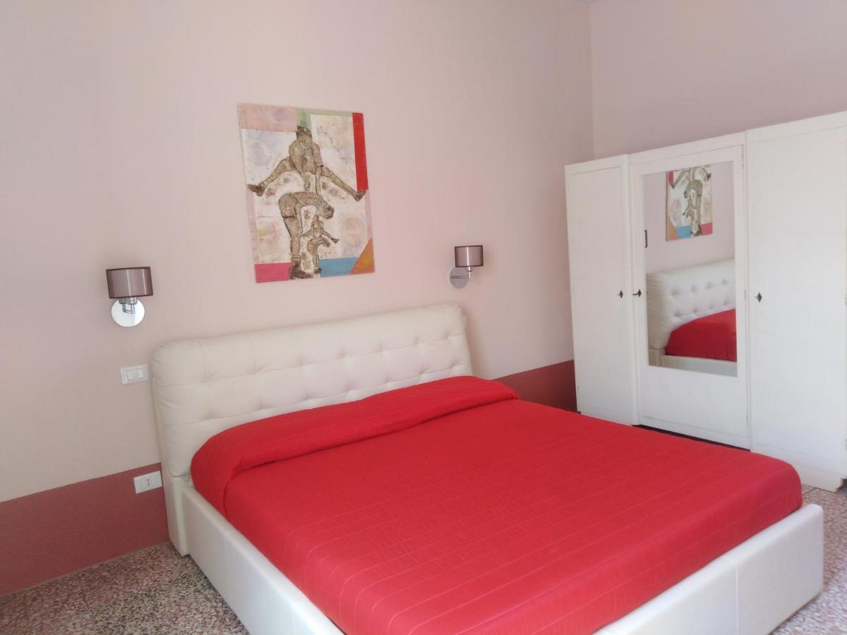 לינה וארוחת בוקר אורוסיי Casa Saba מראה חיצוני תמונה